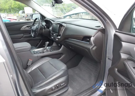 2018 Chevrolet Traverse 3Lt z USA, uszkodzony, nr VIN 1GNEVHKW1JJ247862